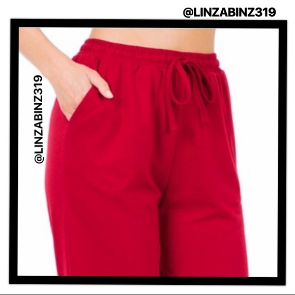 Brand NWT Red French Terry Ultimate Comfort Soft Joggers with Pockets Size Small - Picture 3 of 4